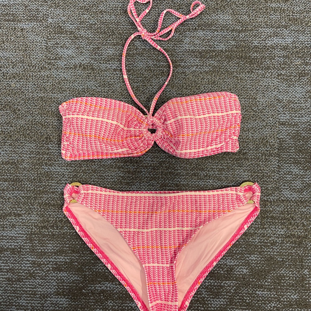 Excellent used condition Vineyard Vines XS top and S bottom pink whale bikini